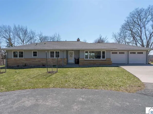 217 E Skyline Ct, Skyline, MN 56001