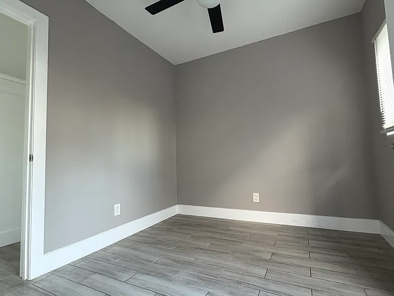 1136 Hoffman Ave #3 — Photo 3