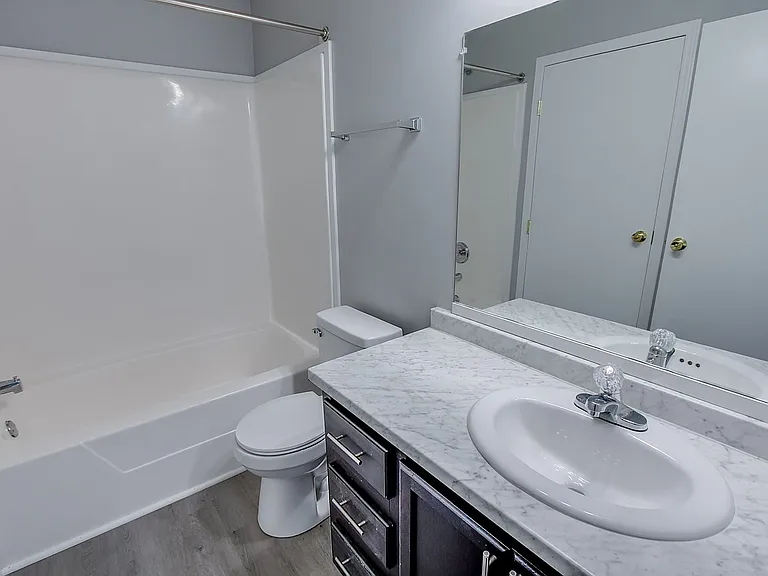 276 Franklin St — Photo 15