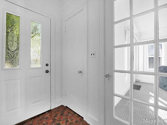 4th image of 663 Griswold St SE