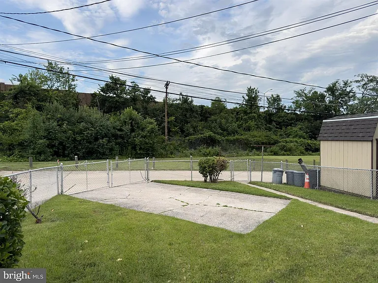926 Regina Dr — Photo 23