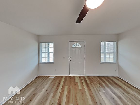 3rd image of 302 Clancy St