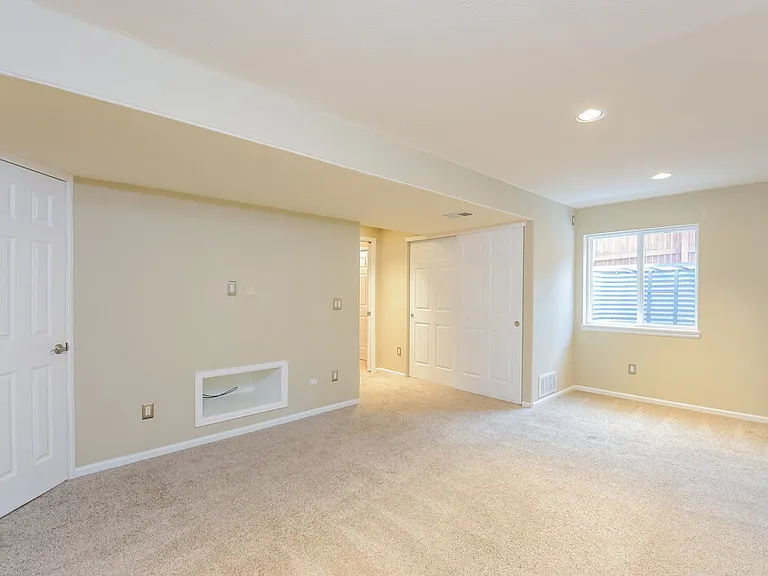 5544 S Wenatchee St — Photo 16
