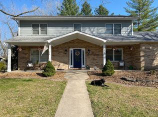 1966 Banyan Tree Rd, Collinsville, IL 62234