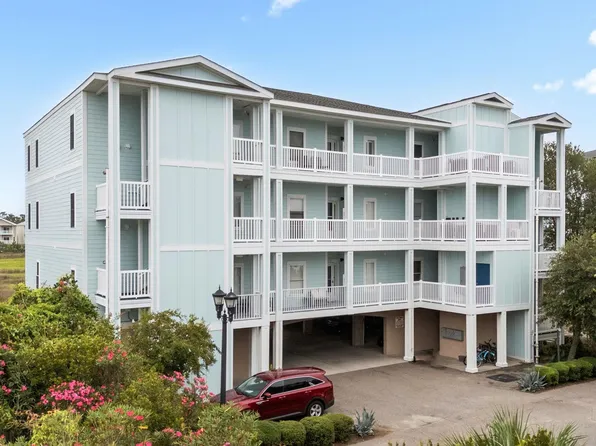 407 24th Ave. N #301, North Myrtle Beach, SC 29582