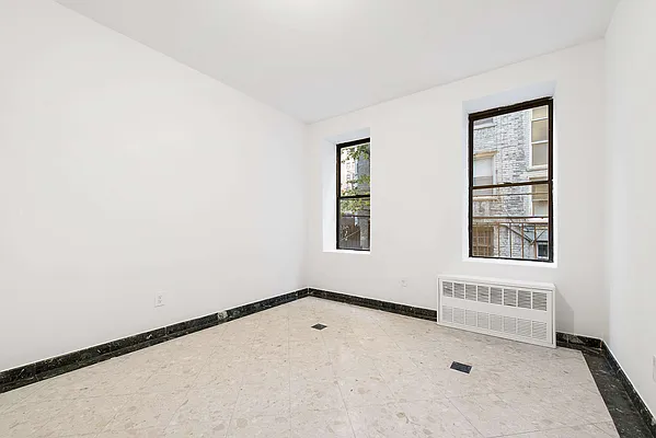 Rented by Grand Group Realty | media 30