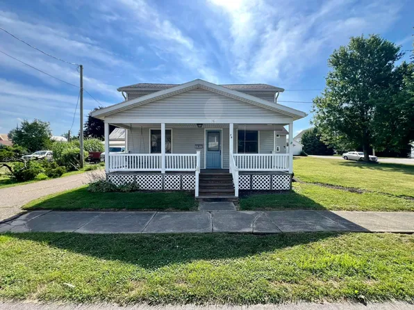 76 S Mulberry St, Fredericktown, OH 43019