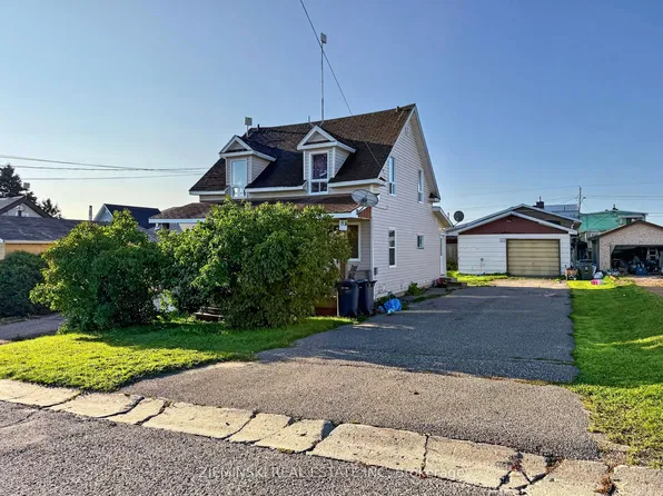 85 Marion St, Iroquois Falls, ON P0K 1G0