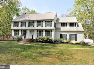 4 Strafford Circle Rd, Medford, NJ 08055