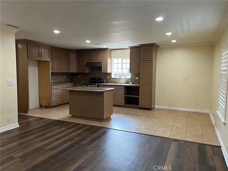 9219 Danbridge St — Photo 2
