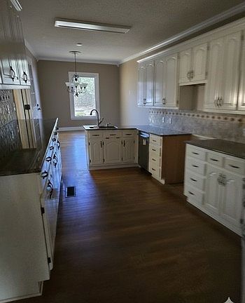 2nd image of 4434 Plumtree Ln