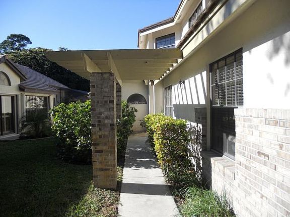 4th image of 460 Sherwood Forest Dr