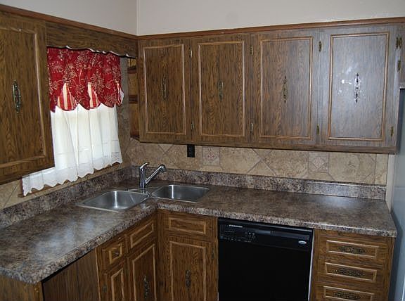 Updated Kitchen-Pretty!