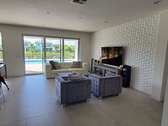 4th image of 9758 Salty Bay Dr