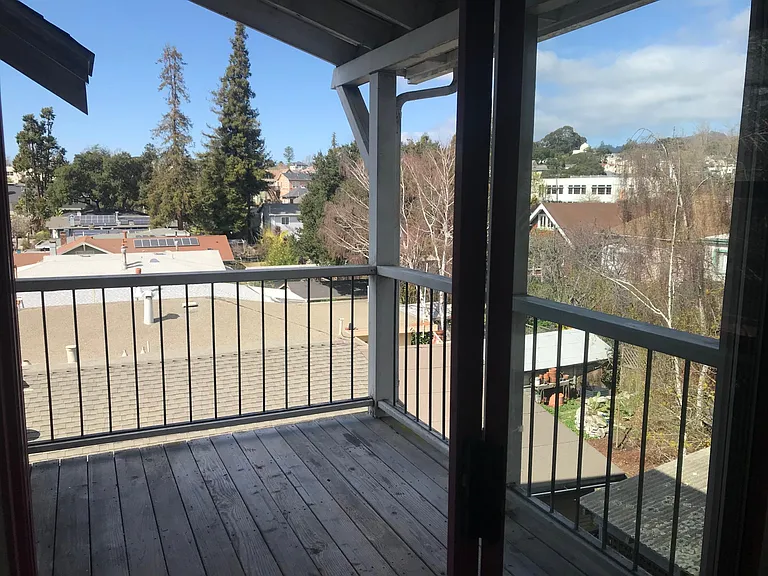 120 Entrada Ave #B — Photo 5