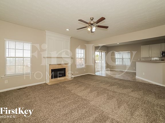 3rd image of 2046 Dartmoth Way