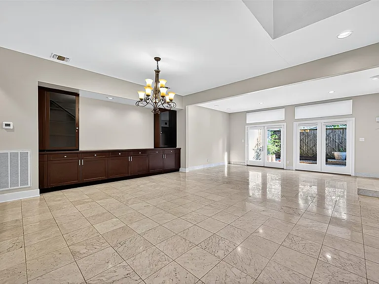 3027 Bissonnet St — Photo 6