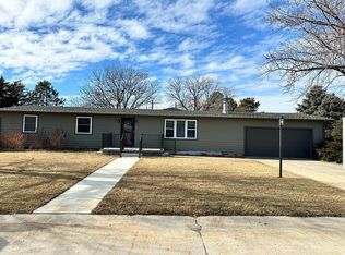 1018 N Hartford Ave, Norton, KS 67654