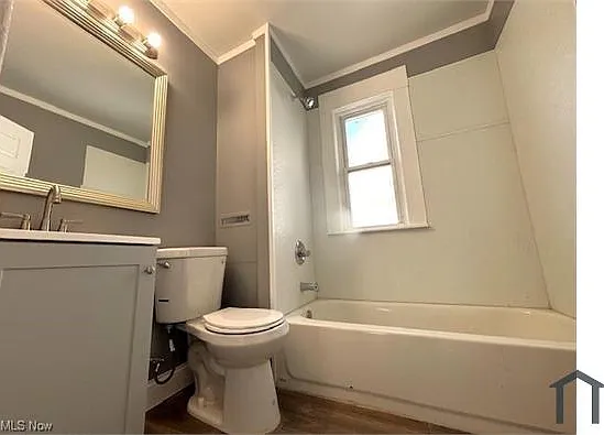 10635 Dupont Ave — Photo 16
