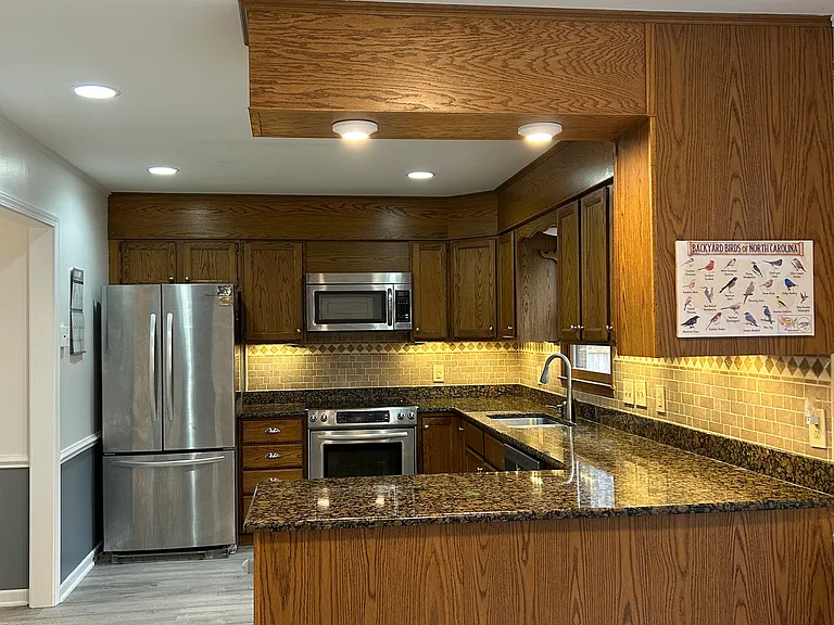510 Squire Cir — Photo 9