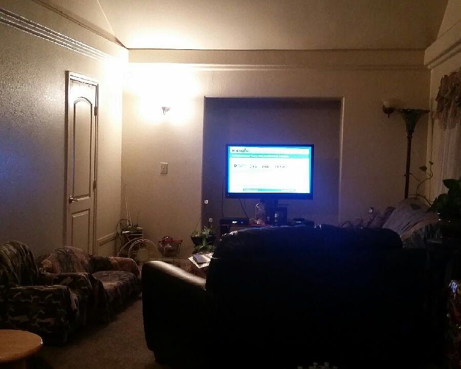 1st image of 103 E Pearl St