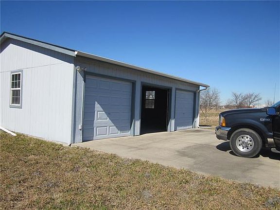 3rd image of 4883 County Road 2714