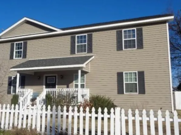 4226 Caliente St, Norfolk, VA 23518