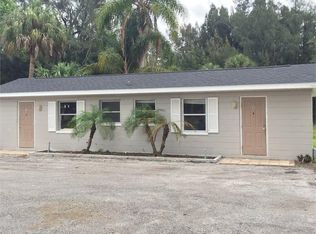 209 13th St NW #102, Ruskin, FL 33570