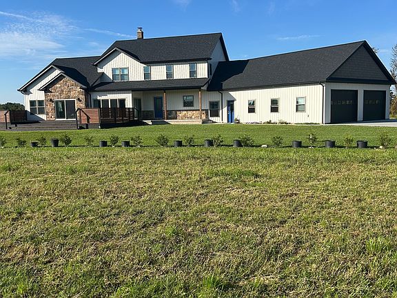 2nd image of 6359 Hoy Rd
