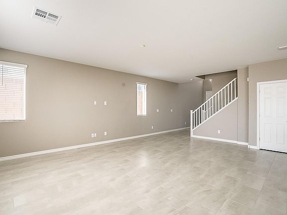 4th image of 10831 Lost Ark Ave
