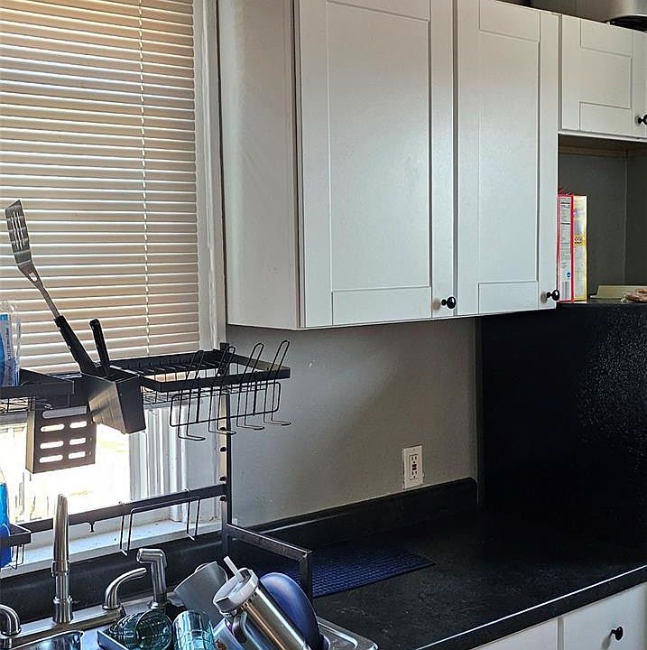 99 E Great Lakes St, photo 4