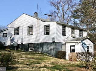 6 Rocky Ledge Ln, Sperryville, VA 22740