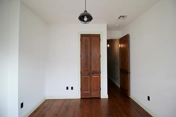 Rented by Hagstrom Management Inc | media 11