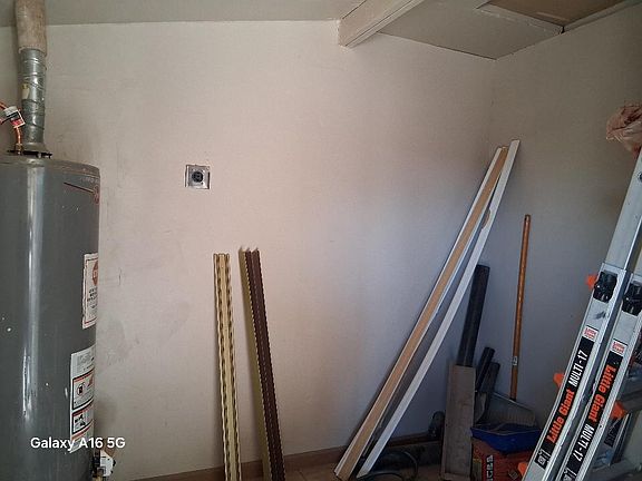 3rd image of 3747 W Wier Ave