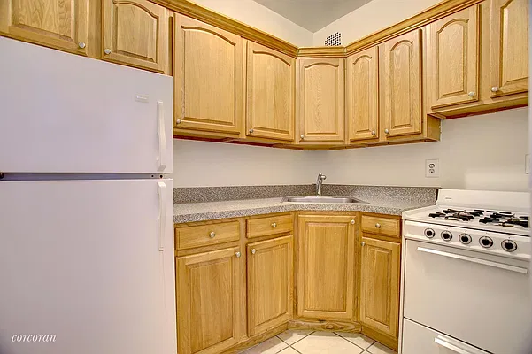 Rented by Corcoran | media 17