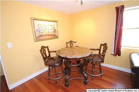 5th image of 83 Dogwood Dr