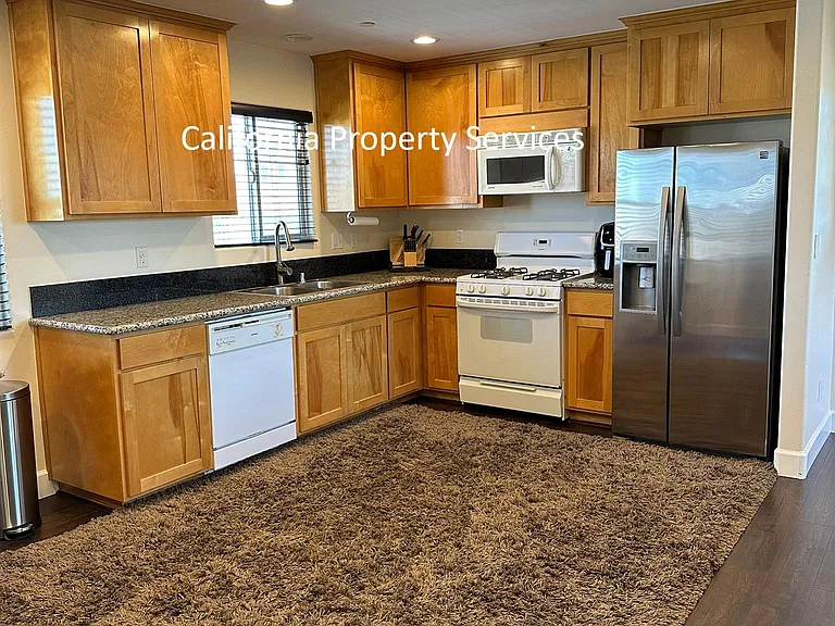 367 S 7th St — Photo 4