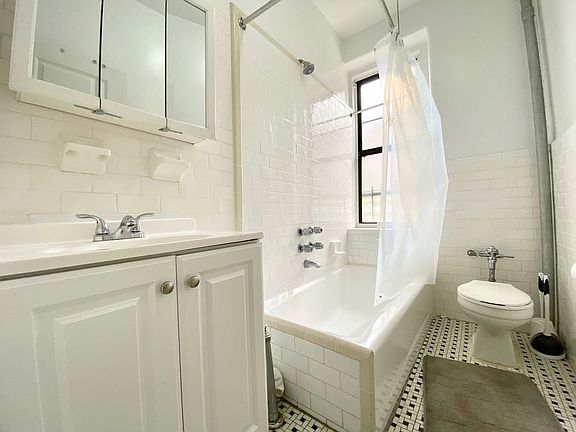 5th image of 272 Lincoln Pl #Bb3