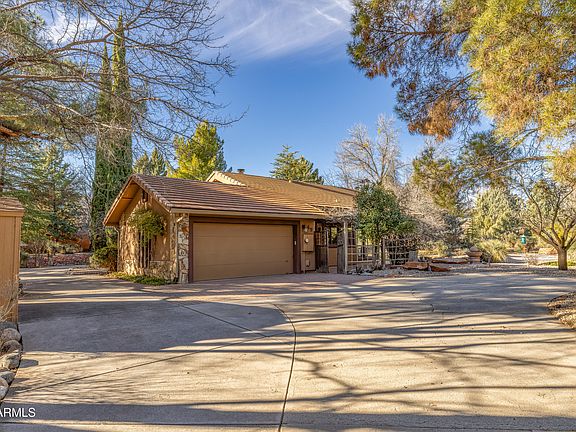 5th image of 49 Sitgreaves Court