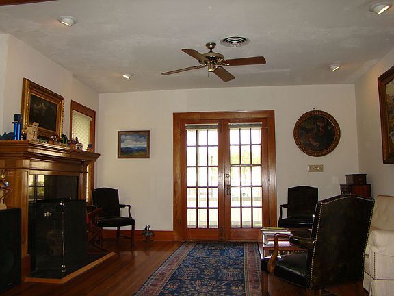 Light and bright entry