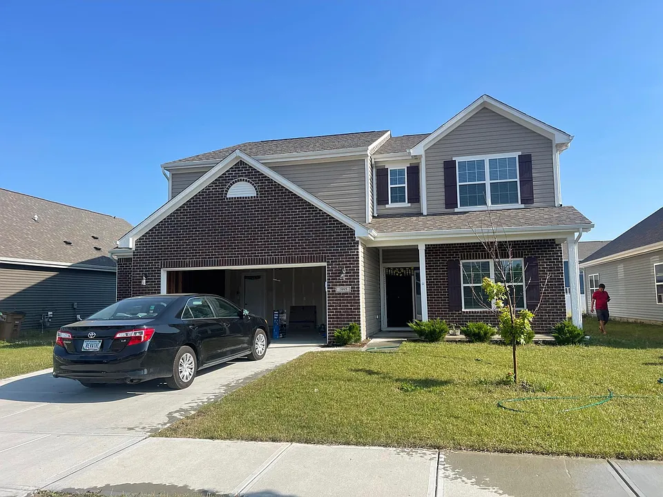 1995 Monticlair Ln