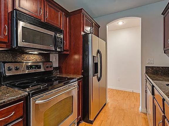 5th image of 4570 54th St Unit 120