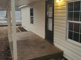 1502 E Riley St, El Reno, OK 73036