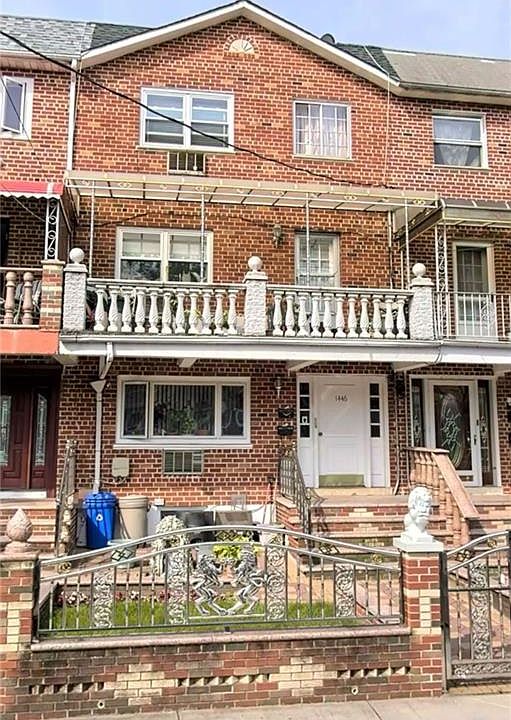 2nd image of 1446 E 88th St