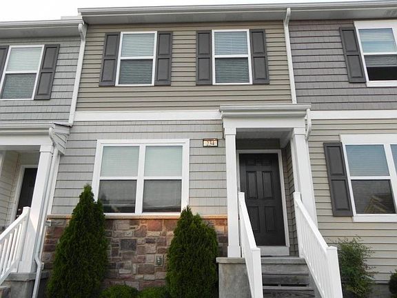 2nd image of 100 Stratford Lakes Dr Unit 234