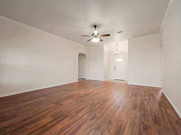 3rd image of 1037 Inverness Dr