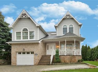 860 White Plains Rd, Scarsdale, NY 10583