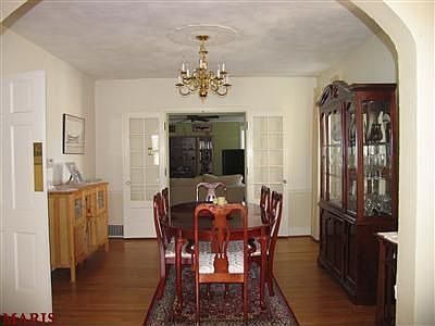 4th image of 7441 Gannon Ave