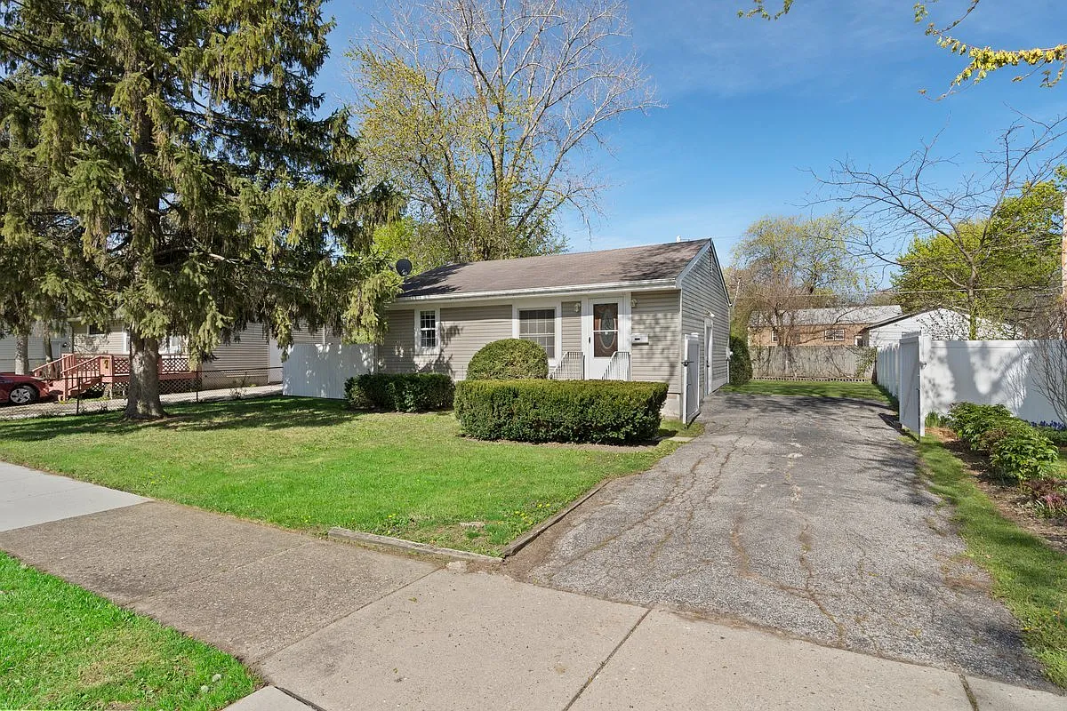 2632 N Butrick St photo 1