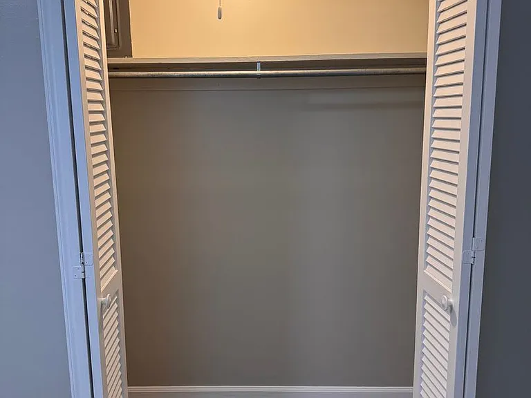 80 N Princeton Cir — Photo 17